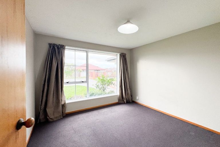 Photo of property in 9 Heriott Close, Burwood, Christchurch, 8083