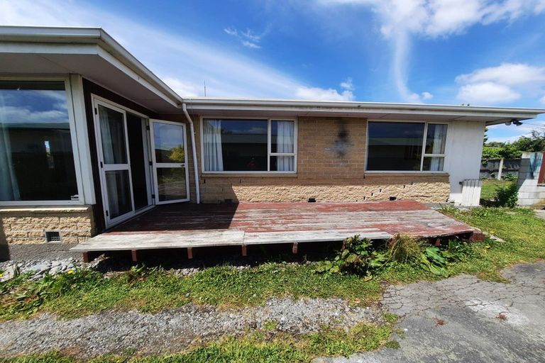 Photo of property in 113 Gayhurst Road, Dallington, Christchurch, 8061