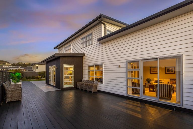 Photo of property in 17 John Burke Drive, Aotea, Porirua, 5024