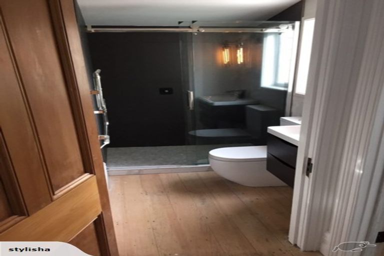 Photo of property in 66 Palmerston Road, Birkenhead, Auckland, 0626