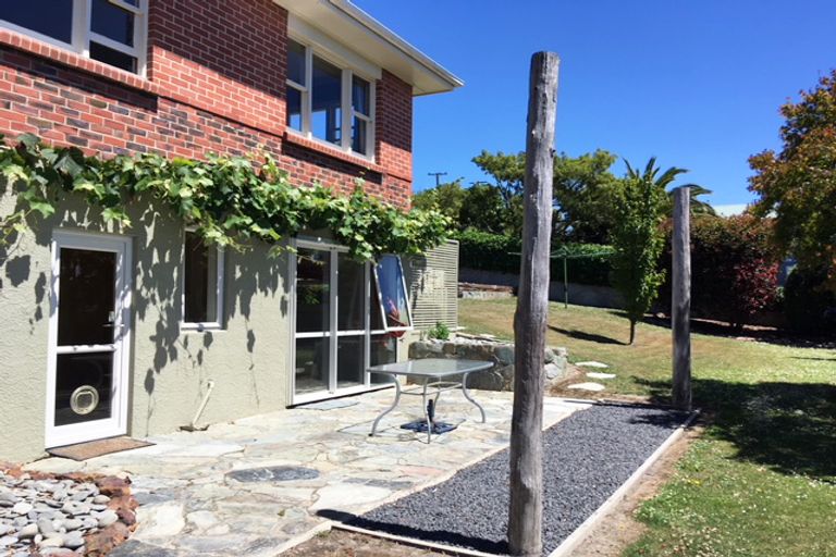 Photo of property in 10 Wye Street, Oamaru, 9400