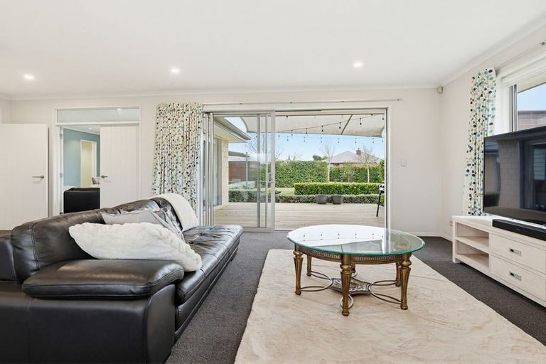 Photo of property in 35 Jacks Drive, West Melton, 7618