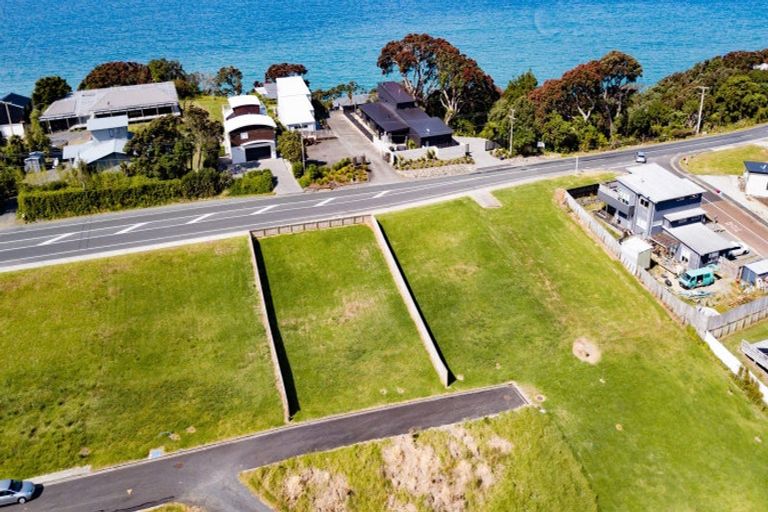 Photo of property in 11 Milky Way, Langs Beach, 0582