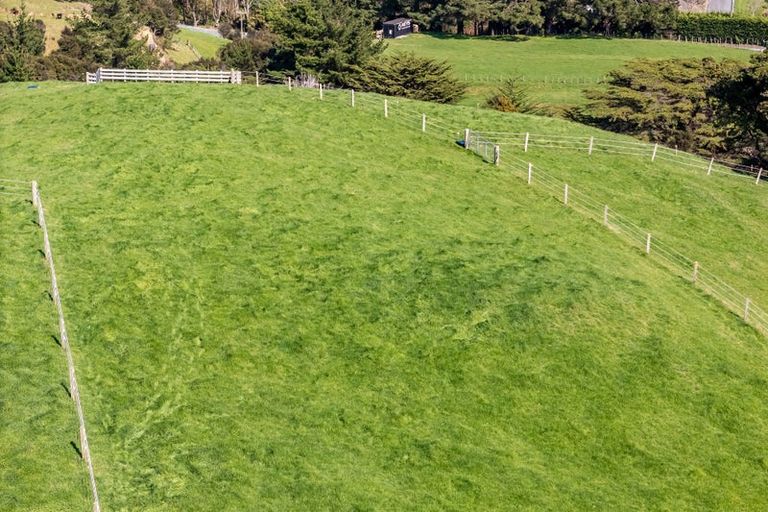 Photo of property in 105a Bradey Road, Pauatahanui, Porirua, 5381