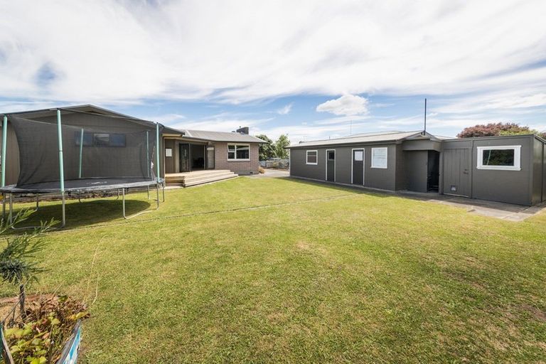 Photo of property in 20 Holdsworth Avenue, Milson, Palmerston North, 4414