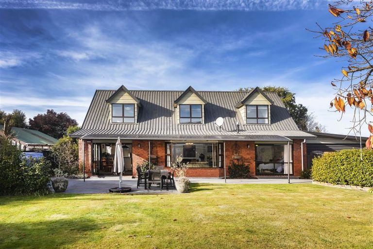 Photo of property in 9b Goya Place, Bishopdale, Christchurch, 8051