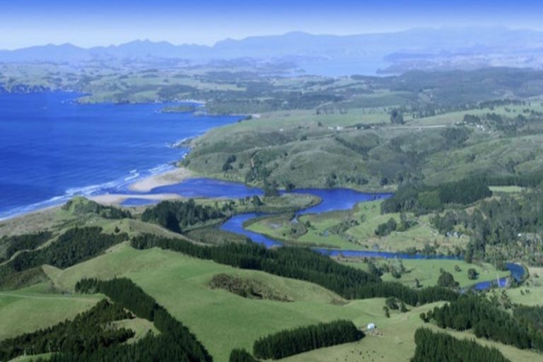 Photo of property in 660 Takou Bay Road, Kaeo, 0295