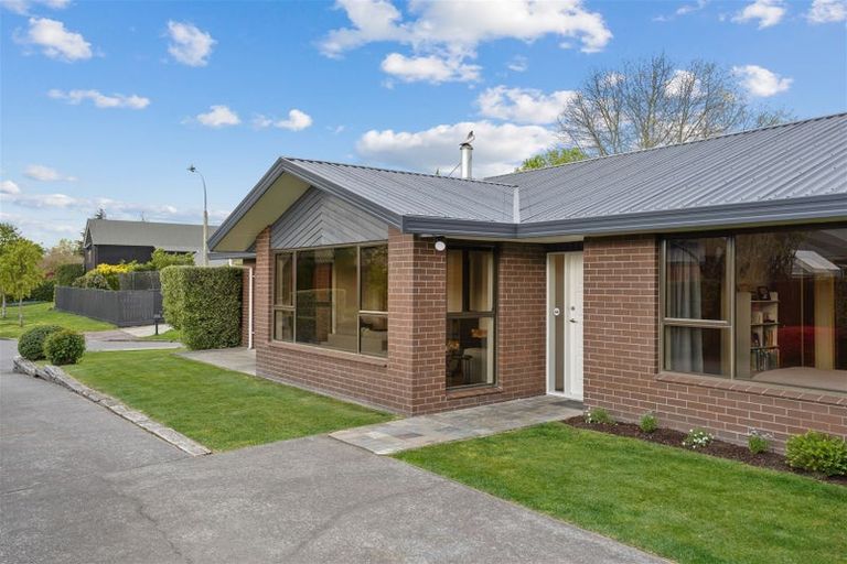Photo of property in 14 Melissa Place, Burnside, Christchurch, 8042