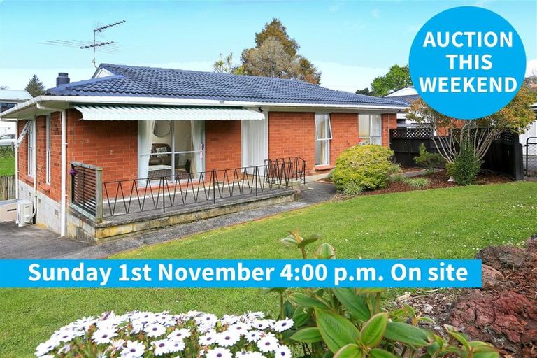 Photo of property in 2/14 Claridge Street, Glen Eden, Auckland, 0602