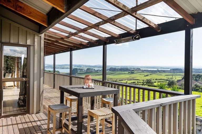 Photo of property in 159 Glenbrook Beach Road, Glenbrook, Waiuku, 2681