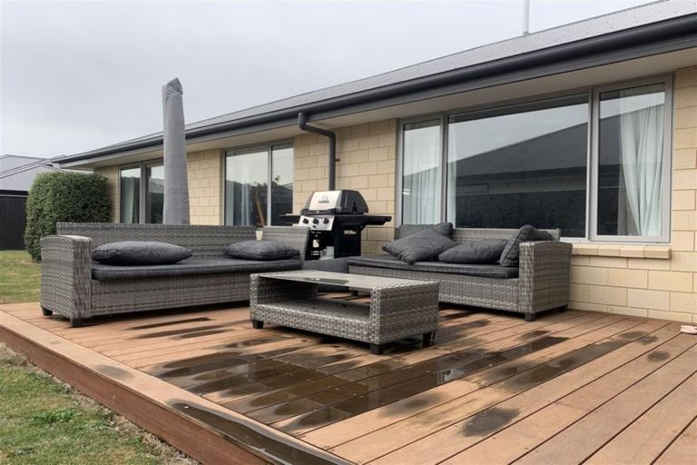 Photo of property in 14 Park Lane, Rolleston, 7614