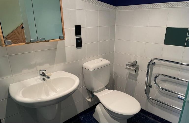 Photo of property in Qba Apartments, 2r/51 Webb Street, Mount Cook, Wellington, 6011