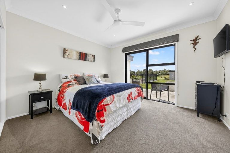 Photo of property in 9 Campbell Drive, Martinborough, 5711