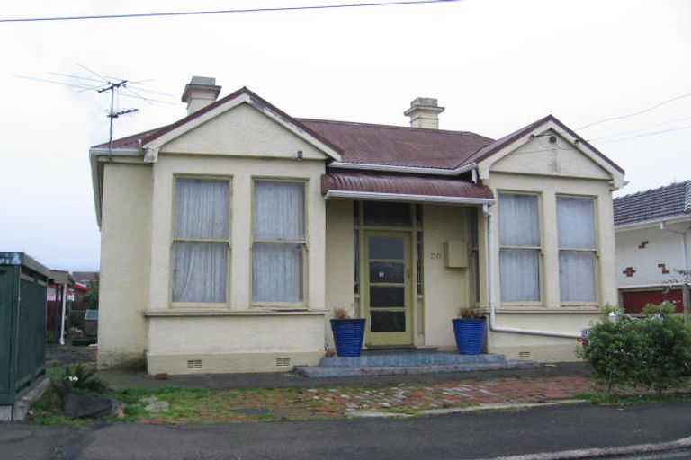 Photo of property in 20 Atkinson Street, South Dunedin, Dunedin, 9012