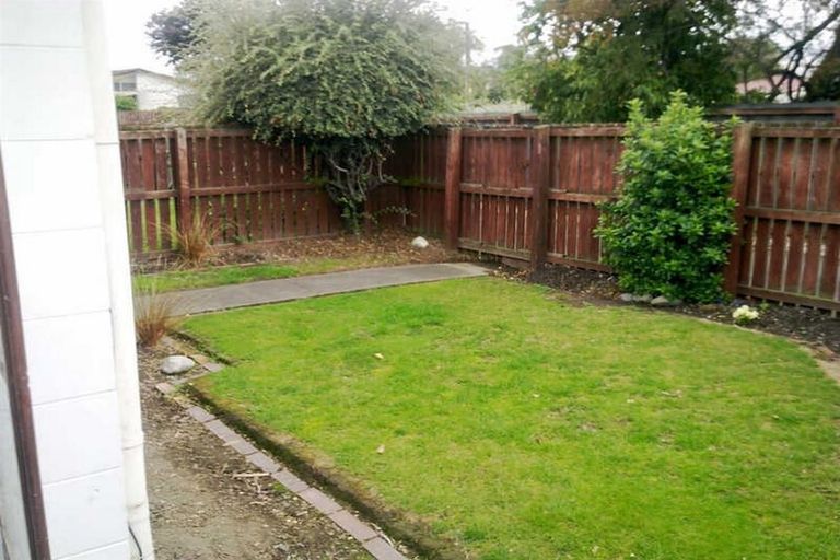 Photo of property in 2/45 Hay Street, Bromley, Christchurch, 8062