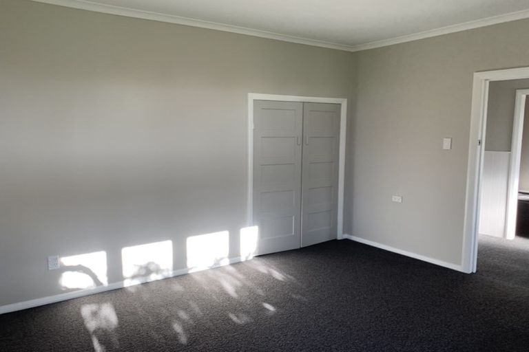 Photo of property in 1 Trig Hill Terrace, Waikanae Beach, Waikanae, 5036