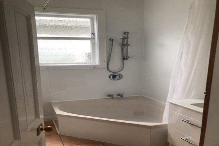 Photo of property in 15 Glenbervie Terrace, Thorndon, Wellington, 6011