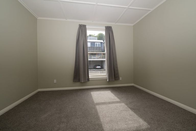 Photo of property in 15 Hanson Street, Mount Cook, Wellington, 6021