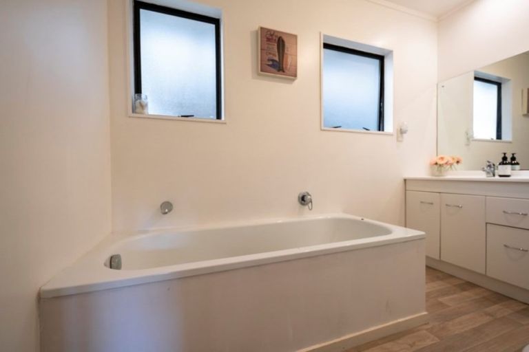 Photo of property in 193 Racecourse Road, Cambridge, 3493