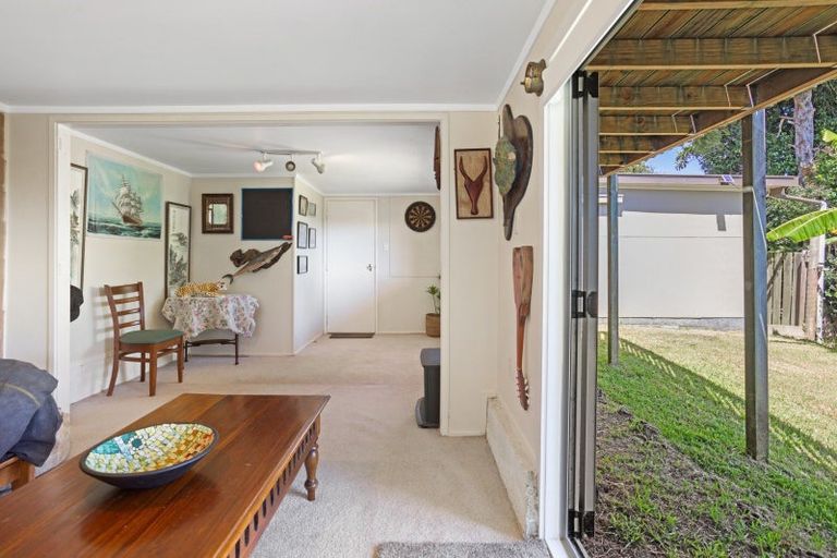 Photo of property in 10 Goffe Drive, Haruru, 0204