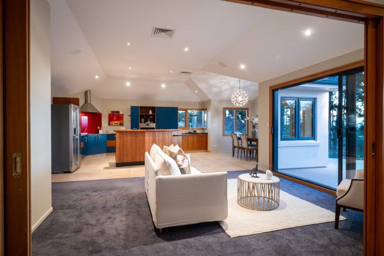 Photo of property in 6 Hikanui Place, Havelock North, 4130