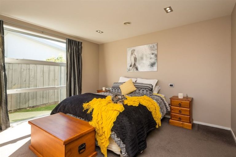 Photo of property in 12 Oakwood Drive, Rangiora, 7400