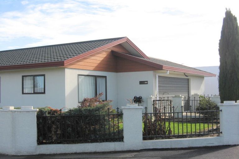 Photo of property in 23 Kent Street, Levin, 5510