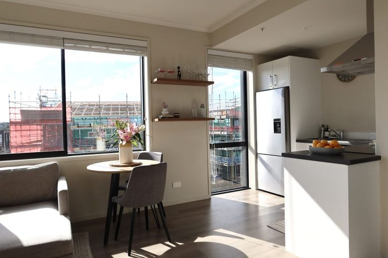 Photo of property in 3/22 Kerewhenua Crescent, Hobsonville, 0616