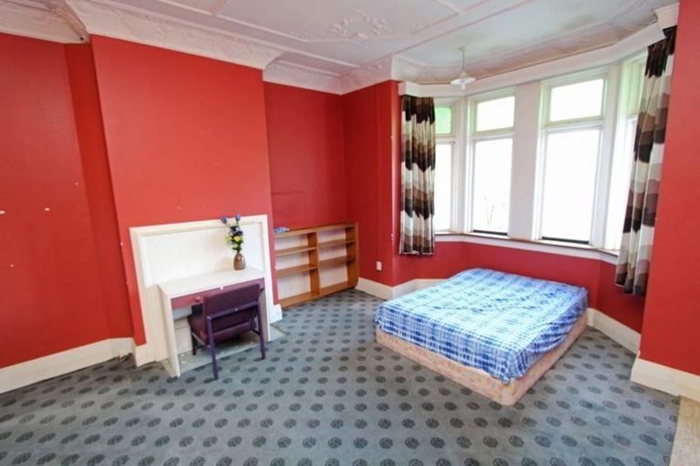 Photo of property in 40 Manor Place, Dunedin Central, Dunedin, 9016