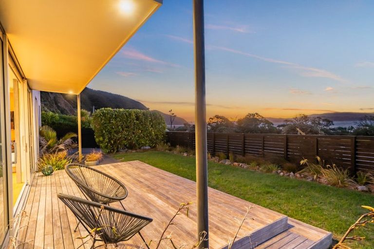 Photo of property in 505 Muritai Road, Eastbourne, Lower Hutt, 5013