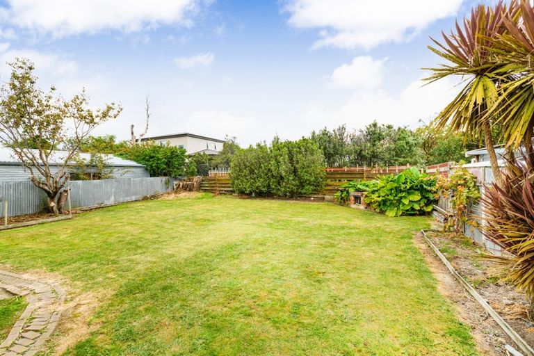Photo of property in 9 Burns Avenue, Takaro, Palmerston North, 4412