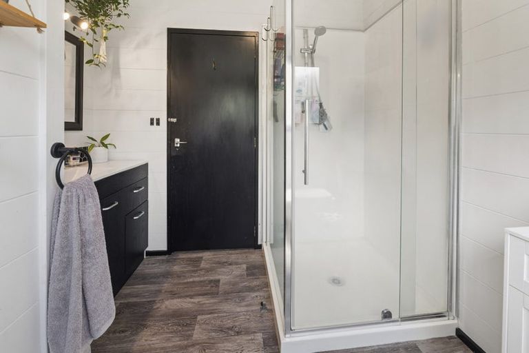 Photo of property in 53 Mountain Road, Western Heights, Rotorua, 3015