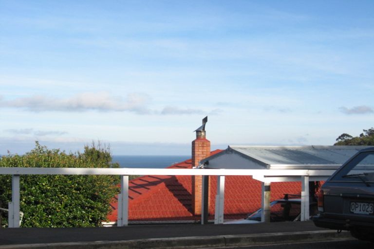 Photo of property in 21 Seaview Terrace, Kew, Dunedin, 9012