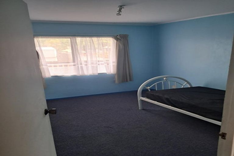 Photo of property in 1/5 Volta Place, Clendon Park, Auckland, 2103