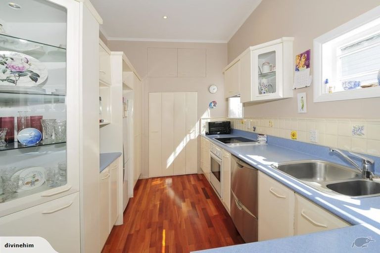 Photo of property in 15 Puriri Street, Woburn, Lower Hutt, 5010