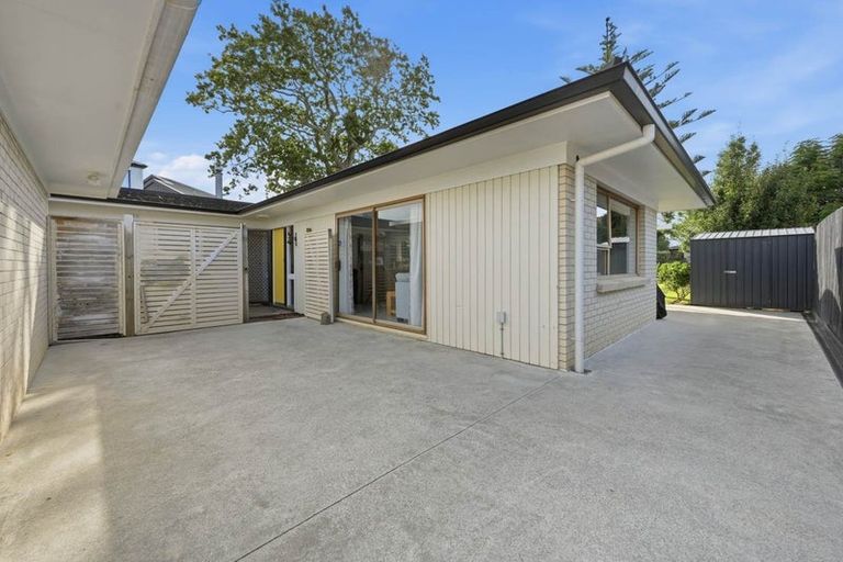 Photo of property in 6 Fratley Avenue, Farm Cove, Auckland, 2012