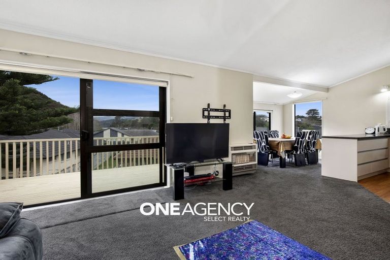 Photo of property in 27a Shackle Lane, Whitby, Porirua, 5024
