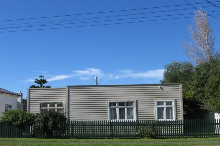 Photo of property in 23 Waite Street, Featherston, 5710