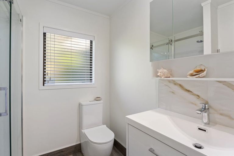 Photo of property in 63 Pemberton Avenue, Bayview, Auckland, 0629