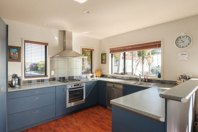 Photo of property in 30 La Cumbre Close, Bethlehem, Tauranga, 3110