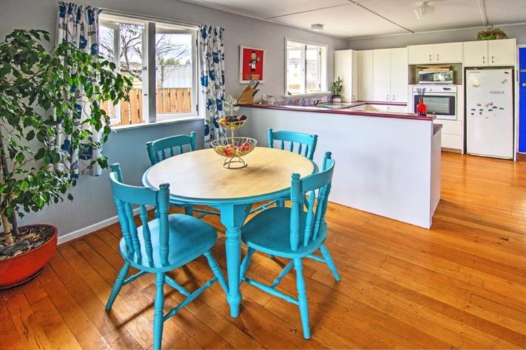 Photo of property in 43c Roberts Road, Lansdowne, Masterton, 5810