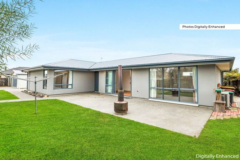 Photo of property in 102 Rowses Road, Aranui, Christchurch, 8061