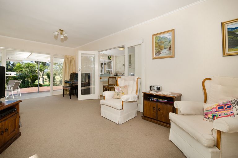 Photo of property in 44 Puriri Road, Whenuapai, Auckland, 0618