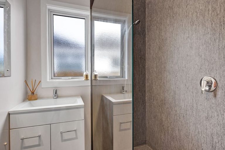 Photo of property in 40 Doralto Road, Frankleigh Park, New Plymouth, 4310