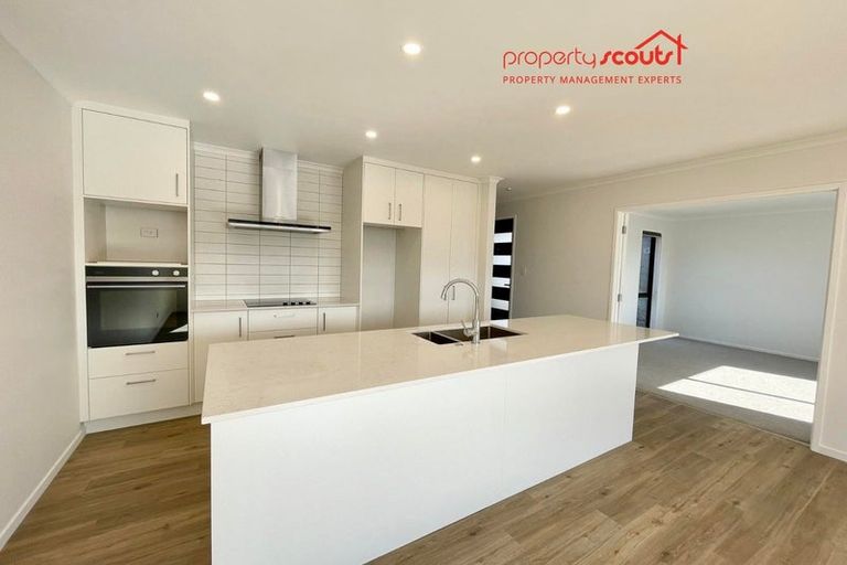 Photo of property in 25a Woodleigh Street, Frankleigh Park, New Plymouth, 4310