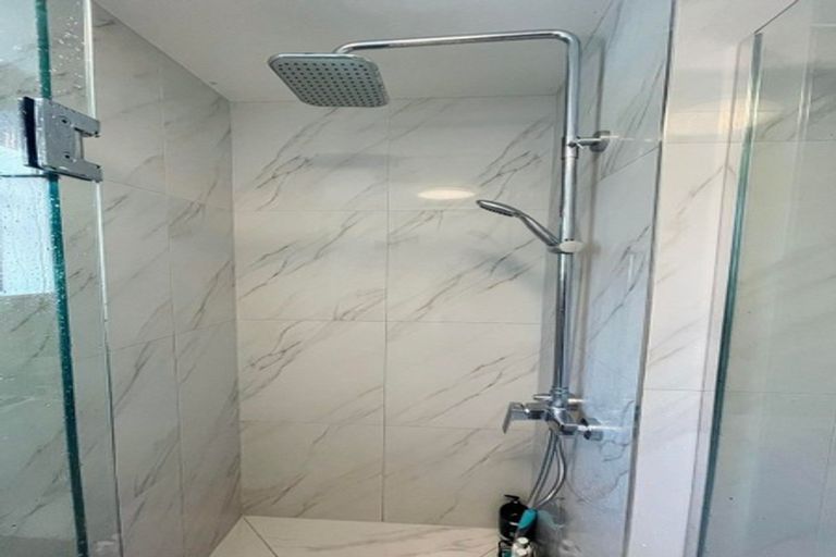 Photo of property in 8 Peony Mews, Oteha, Auckland, 0632