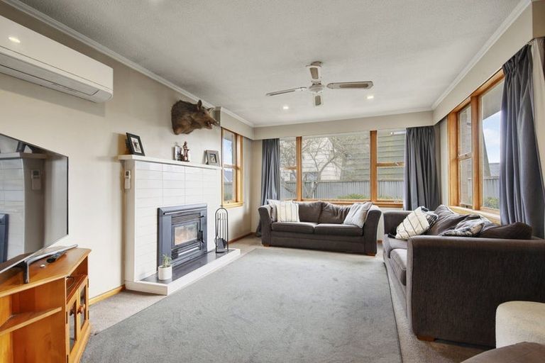 Photo of property in 35 Geddis Street, Rangiora, 7400
