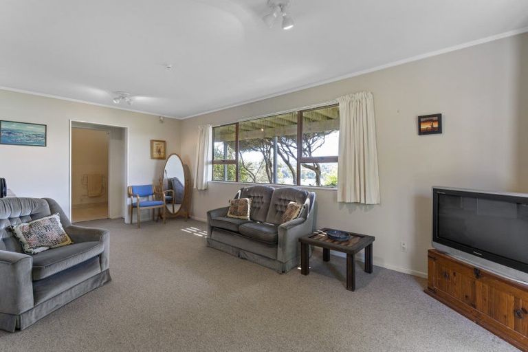 Photo of property in 37 Bosun Terrace, Whitby, Porirua, 5024