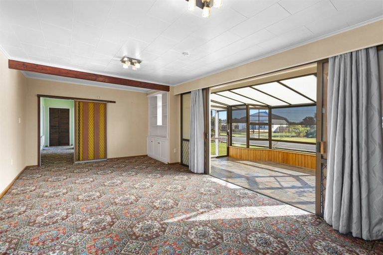 Photo of property in 38 Lyndhurst Street, Westport, 7825