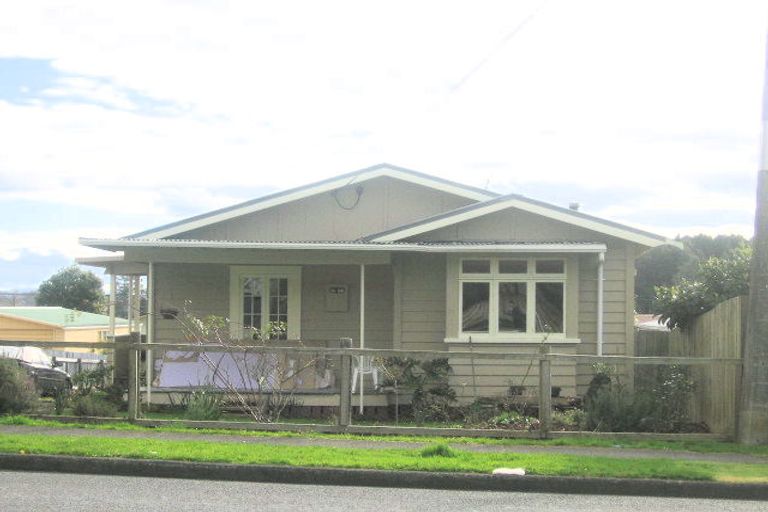 Photo of property in 80 George Street, Hikurangi, 0114